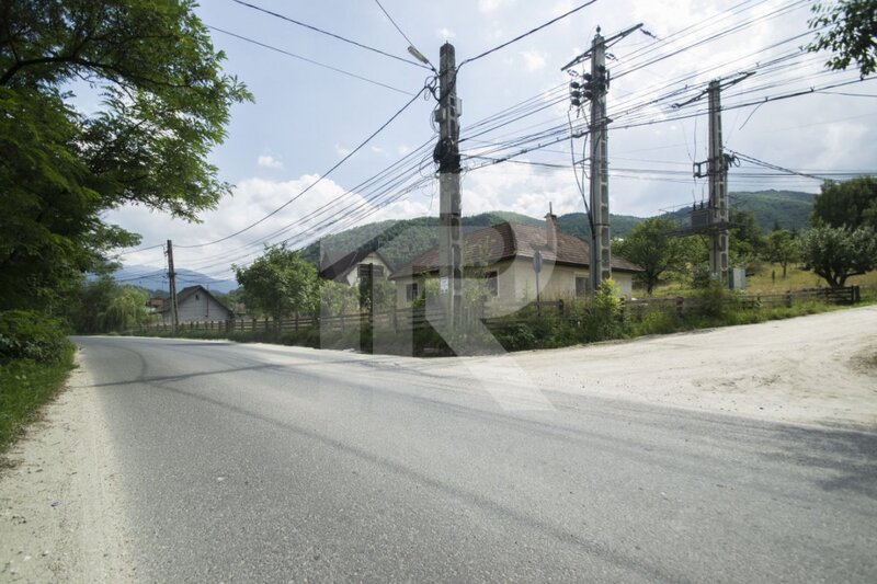 Teren investitie Bran - Predelut, la 2 km de Castelul Bran